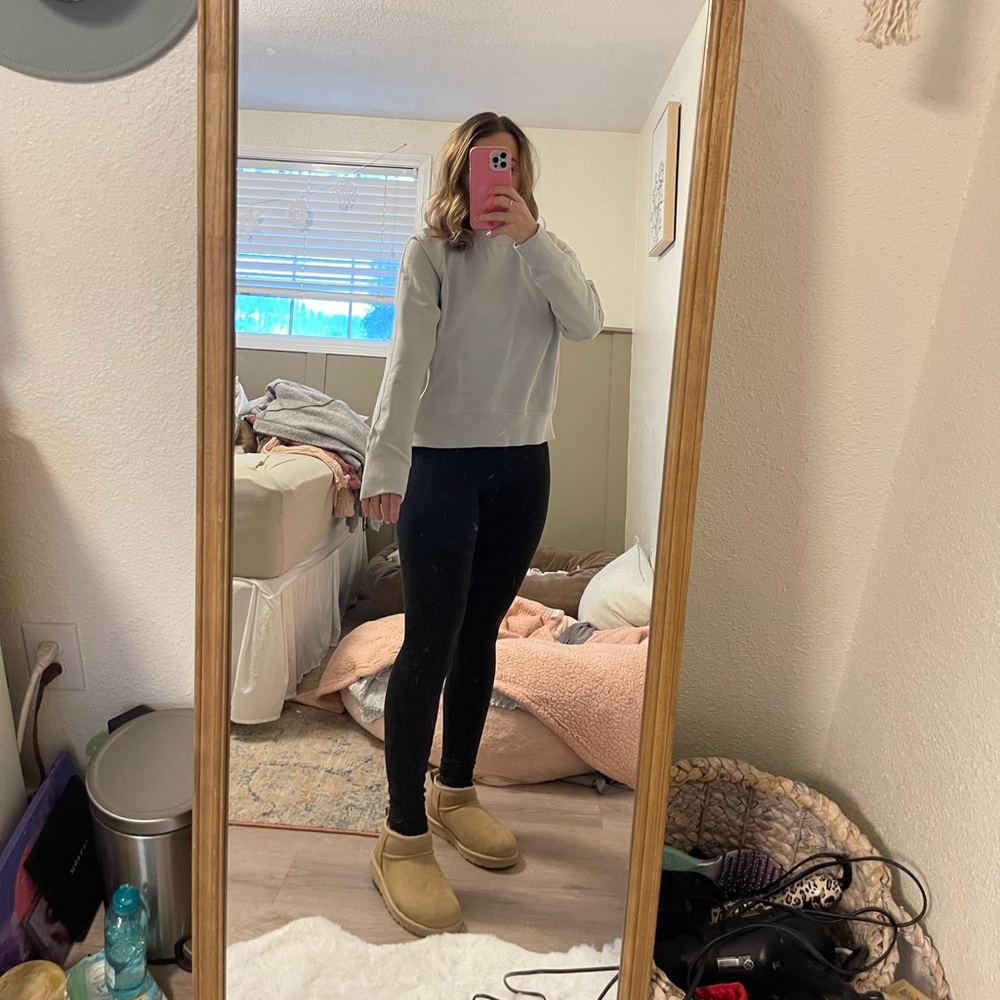 Lululemon sweatshirt